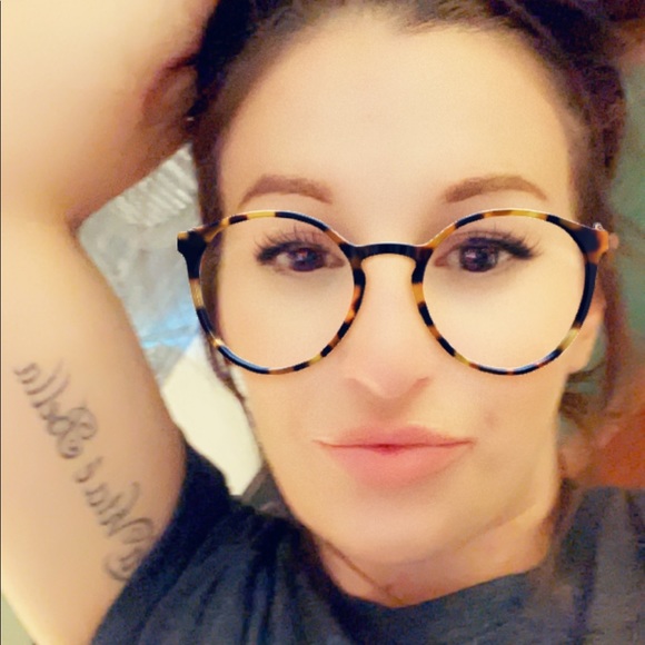 Meet your Posher, Samantha - Picture 1 of 1